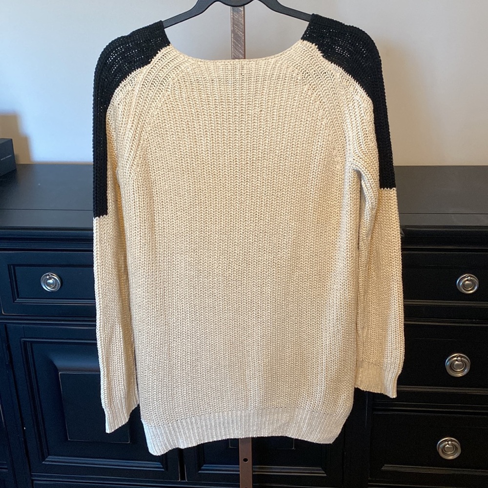 Ann Taylor Block Shoulder Sweater - Picture 2 of 9
